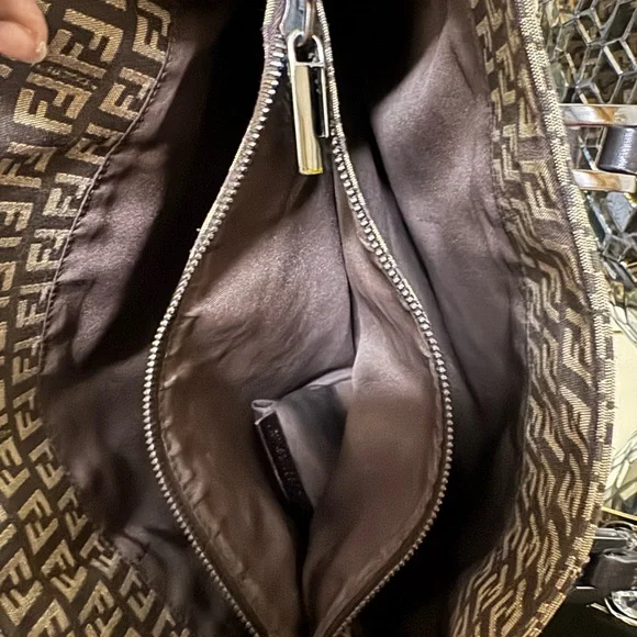 Fendi Brown and Black Women's Tote Bag / Includes C.O.A - Picture 5 of 9